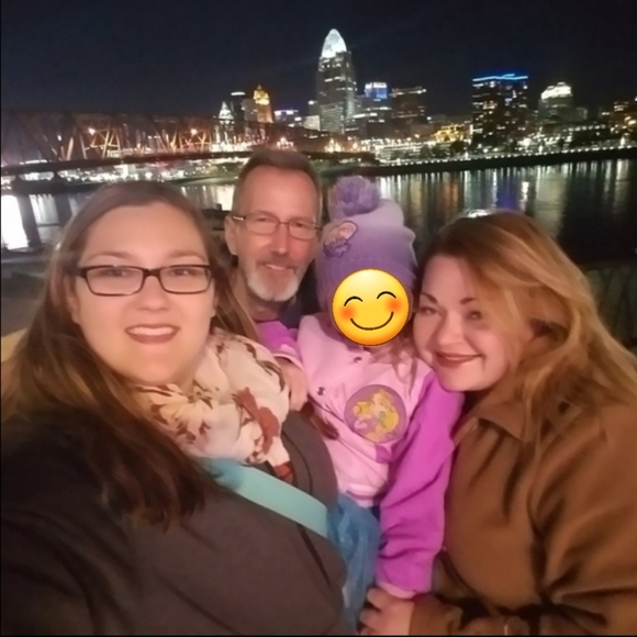 New or gently loved clothing and accessories - Picture 3 of 3